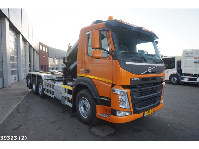 Volvo  FM 420 8x2 HMF 26 Tonmeter laadkraan (2)