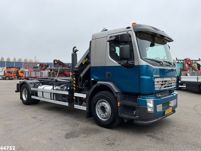 Volvo  FE 300 Palfinger 11 Tonmeter laadkraan Just 253.047 km! (2)