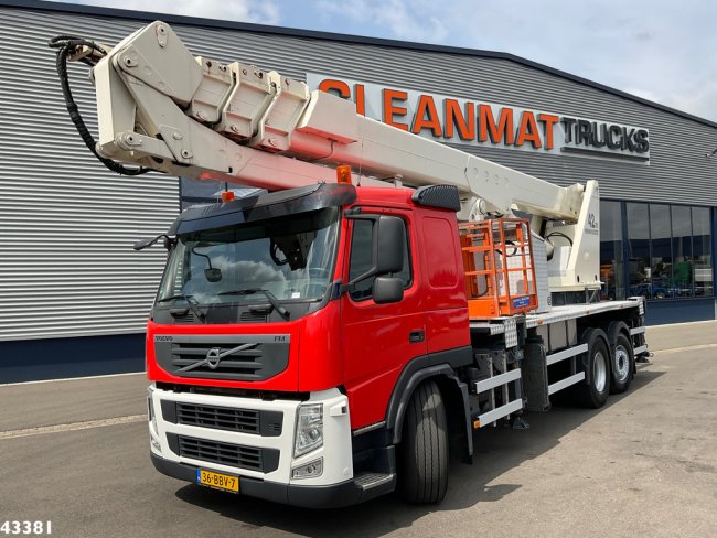 Volvo  FM 330 Terex 42 meter hoogwerker (3)