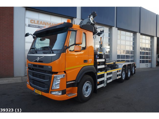 Volvo  FM 420 8x2 HMF 26 Tonmeter laadkraan (1)