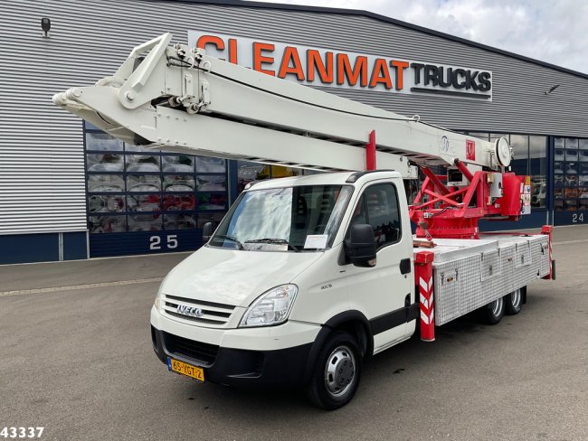 Iveco  Daily 40C15 30 Meter Dachdecker Kran + Fly-Jib (1)