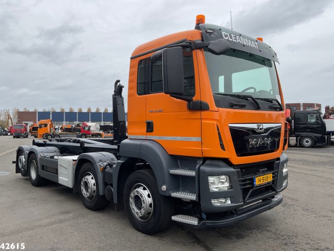 MAN  TGS 35.360 8x2 Euro 6 VDL 30 Ton haakarmsysteem (2)