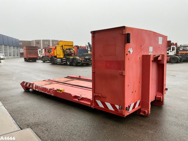 Flatcontainer met opbergruimte   (3)