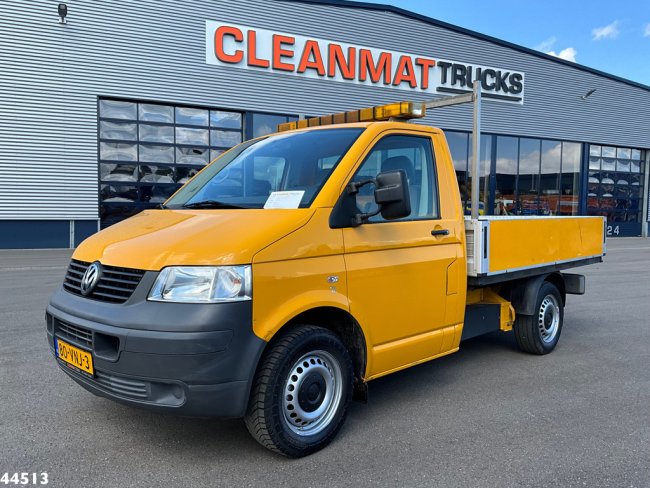 Volkswagen  Transporter 2.0 300 Manual (0)