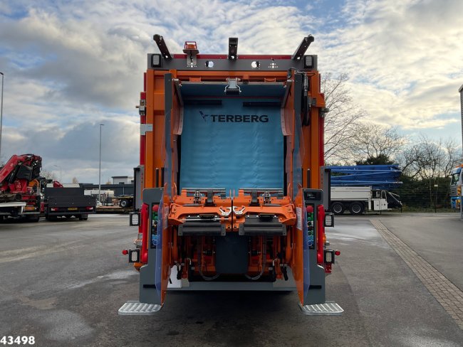 Mercedes-Benz  ACTROS (5)