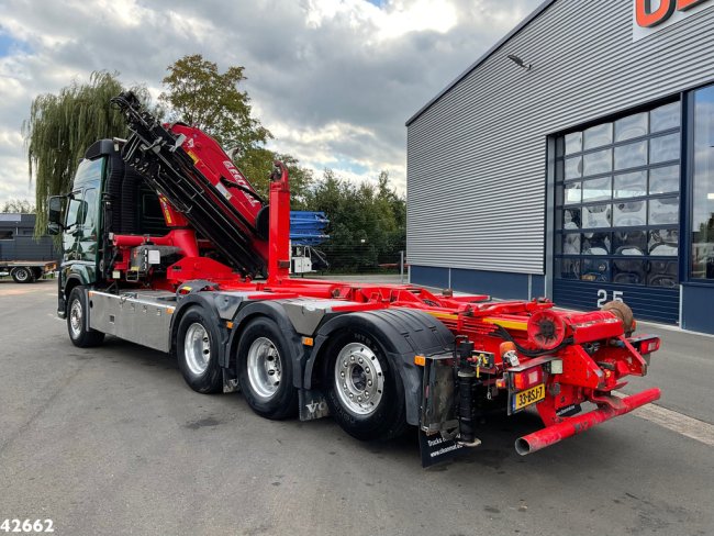 Volvo  FM 460 8x4 TRIDEM Euro 6 32 Tonmeter laadkraan (1)