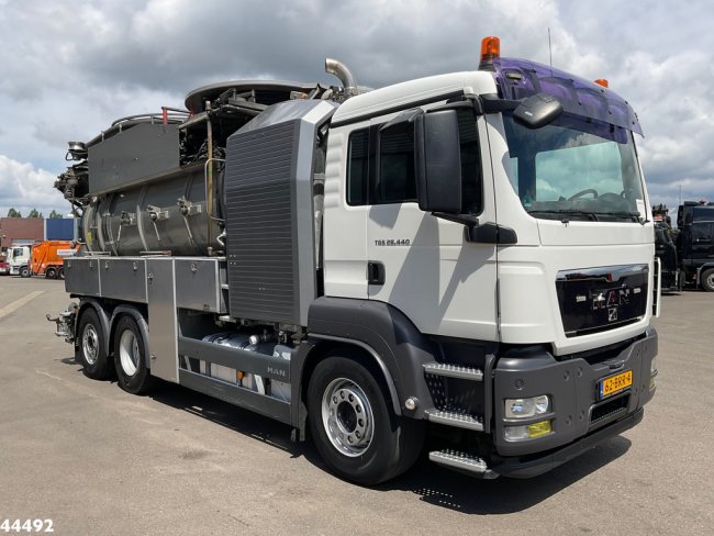 MAN  TGS 28.440 FFG Flensburger 12,5m³ Saug/Spul combi Waterrecycling (5)