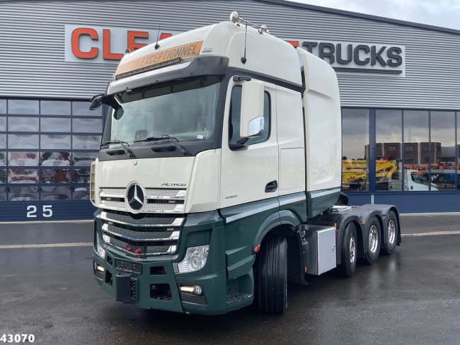 Mercedes-Benz  Actros 4163 SLT WSK 8x4 Push and Pull 250 TON (0)