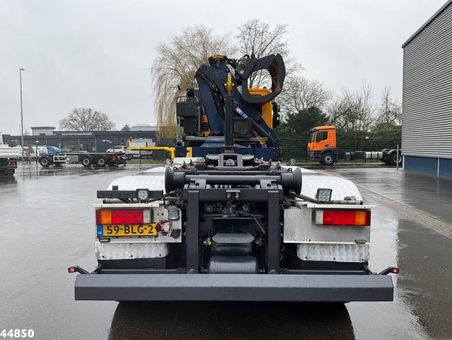 Iveco  Trakker AD380T41W 8x6 Euro 6 HMF 19 Tonmeter Z-kraan (2)