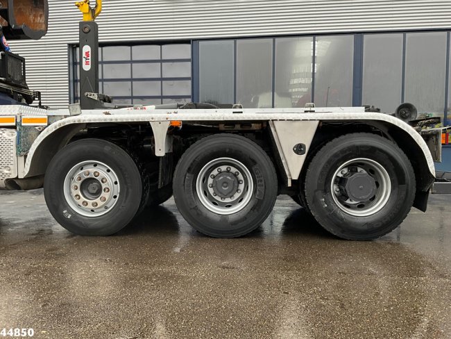 Iveco  Trakker AD380T41W 8x6 Euro 6 HMF 19 Tonmeter Z-kraan (12)