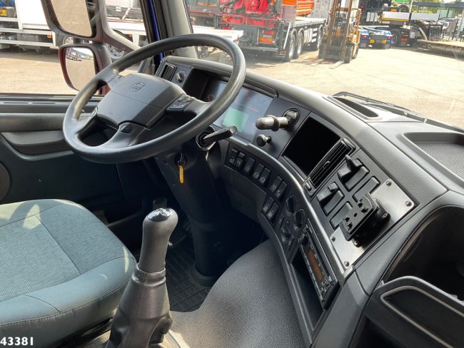 Volvo  FM 330 Terex 42 meter hoogwerker (16)