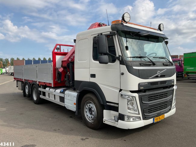 Volvo  FM 500 Euro 6 HMF 32 Tonmeter laadkraan Just 166.643 km! (3)