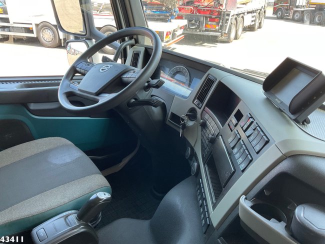 Volvo  FM 500 Euro 6 HMF 32 Tonmeter laadkraan Just 166.643 km! (14)