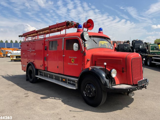 Mercedes-Benz  LF 311 Oldtimer Feuerwehrfahrzeug Just 35.940 km! (6)