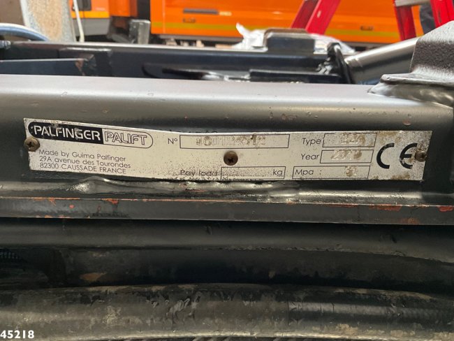 MAN  TGS 35.440 8x4 Euro 5 Palfinger 30 Tonmeter laadkraan (26)