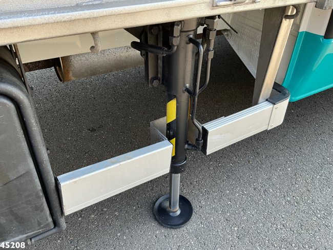 Volkswagen  Crafter 35 2.0 TDI Hiab 1,3 Tonmeter laadkraan Just 82.346 km! (11)