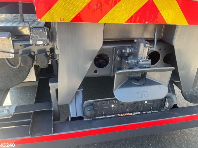 Mercedes-Benz  Arocs 3251 8x4 Euro 6 Retarder Palfinger 34 Tonmeter laadkraan + Fly-Jib Just 146.766 km! (9)