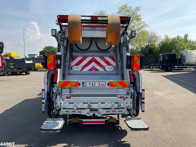 FUSO  Canter Terberg RosRoca 7m³ (2)
