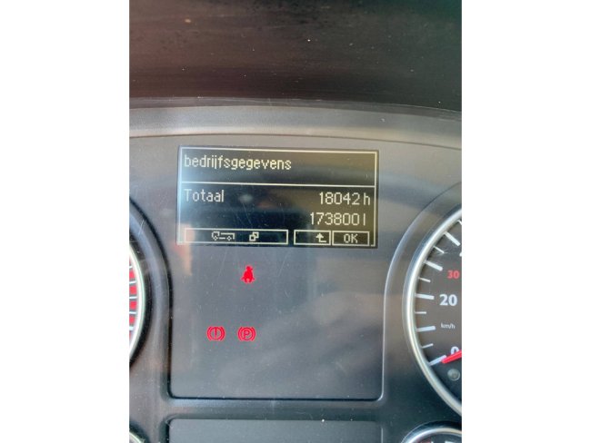 MAN  TGS 35.440 8x4 Euro 5 Palfinger 30 Tonmeter laadkraan (30)