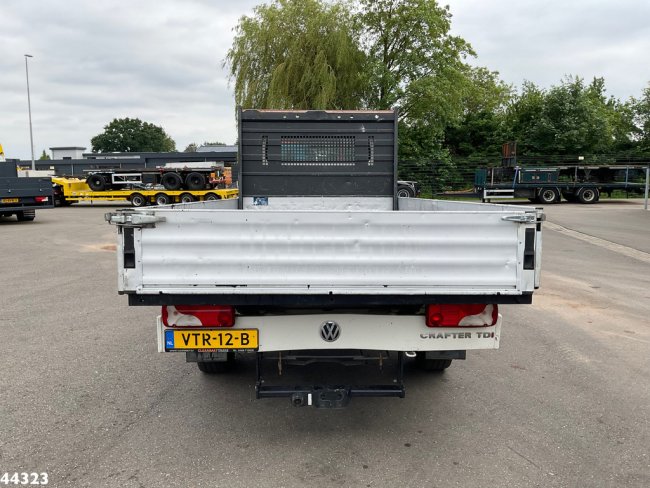 Volkswagen  Crafter 35 2.5 TDI (2)