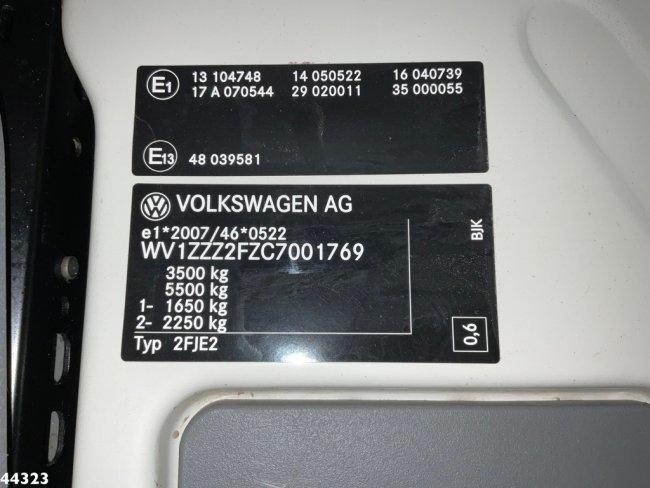 Volkswagen  Crafter 35 2.5 TDI (10)
