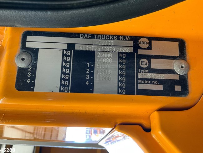 DAF  FAT 75 CF 340 6x4 Manual Full steel Hiab 16 Tonmeter laadkraan (28)