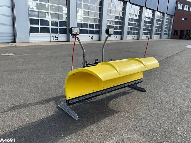 Aebi Schmidt SNK 24.1 Sneeuwploeg   (1)