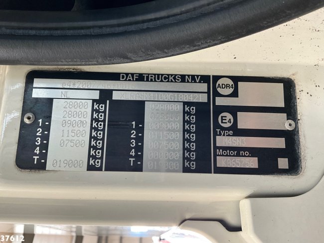 DAF  FAN CF 330 Euro 6 Chassis cabine met kraanponton! Just 102.023 km! (20)