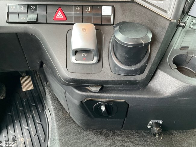 Mercedes-Benz  Arocs 3540 8x4 Euro 6 HMF 19 Tonmeter Z-kraan Just 118.906 Km! (14)