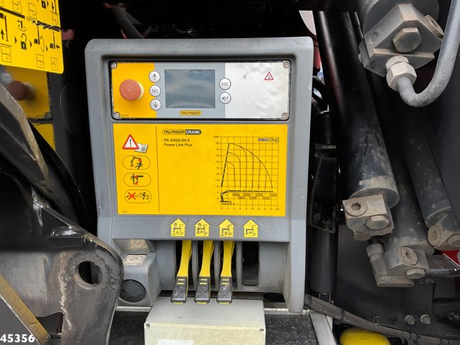 MAN  TGX 28.420 Euro 6 Palfinger 42 Tonmeter laadkraan (10)