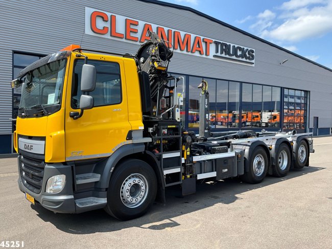 DAF  FAQ СF 400 8x2 Euro 6 Hiab 24 Tonmeter laadkraan Just 147.273 km! (1)