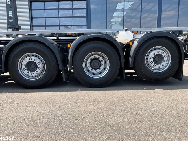 DAF  FAQ СF 400 8x2 Euro 6 Hiab 24 Tonmeter laadkraan Just 147.273 km! (10)