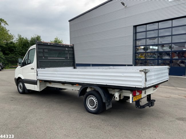 Volkswagen  Crafter 35 2.5 TDI (1)