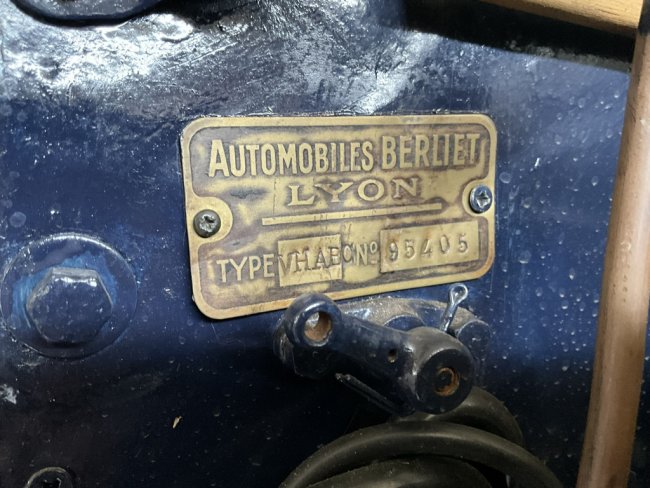 BERLIET  V.H.A Oldtimer met open laadbak (13)