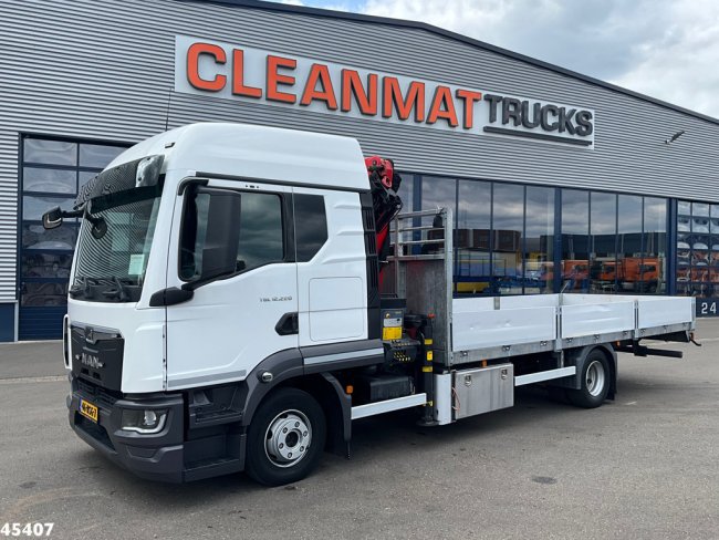 MAN  TGL 12.220 Euro 6 Palfinger 11 Tonmeter laadkraan Just 60.518 km! (1)
