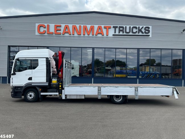 MAN  TGL 12.220 Euro 6 Palfinger 11 Tonmeter laadkraan Just 60.518 km! (3)