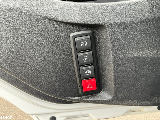 MAN  TGL 12.220 Euro 6 Palfinger 11 Tonmeter laadkraan Just 60.518 km! (17)