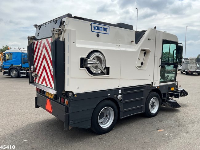 Schmidt  Cleango 500 Compact Euro 6 with 3-rd brush (2)