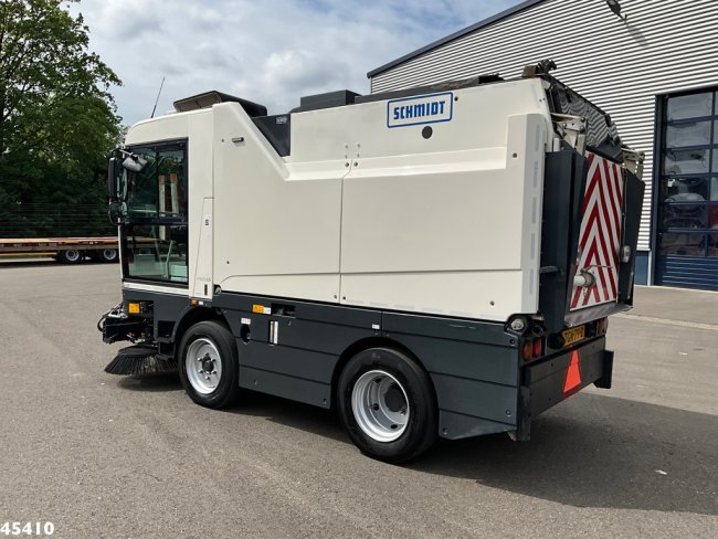 Schmidt  Cleango 500 Compact Euro 6 with 3-rd brush (3)