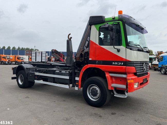 Mercedes-Benz  Actros 1931 AK 4x4 Hiab 12 Tonmeter laadkraan (2)