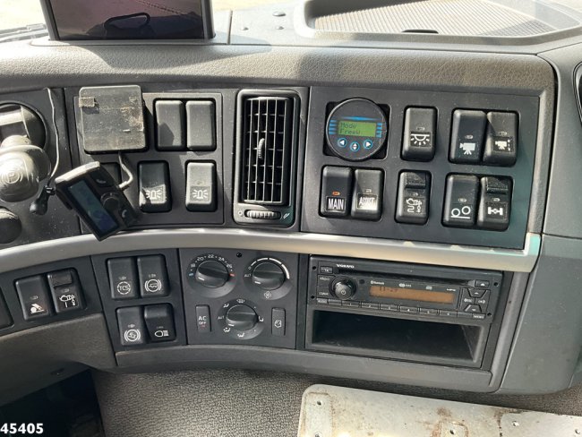 Volvo  FM 330 HMF 16 Tonmeter Z-kraan (13)