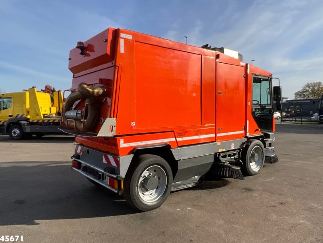 Dulevo  5020  Euro 6 with 3-rd brush (8)