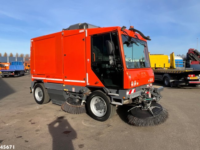 Dulevo  5020  Euro 6 with 3-rd brush (9)