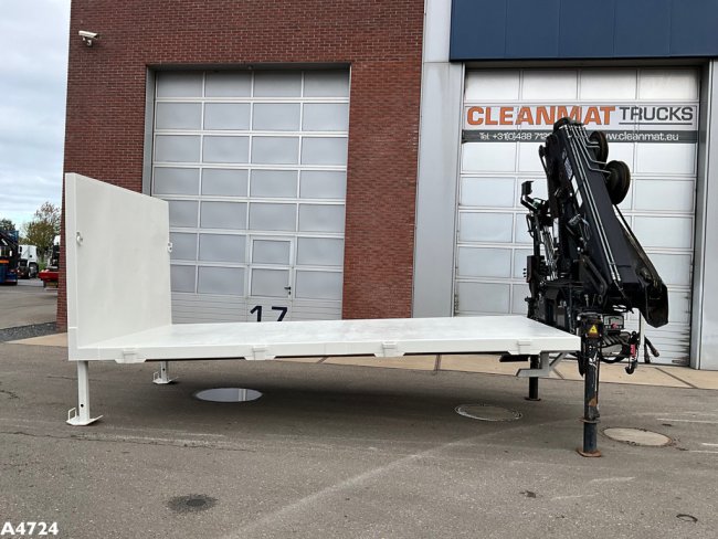 Laadplateau met Hiab 14 Tonmeter laadkraan   (2)