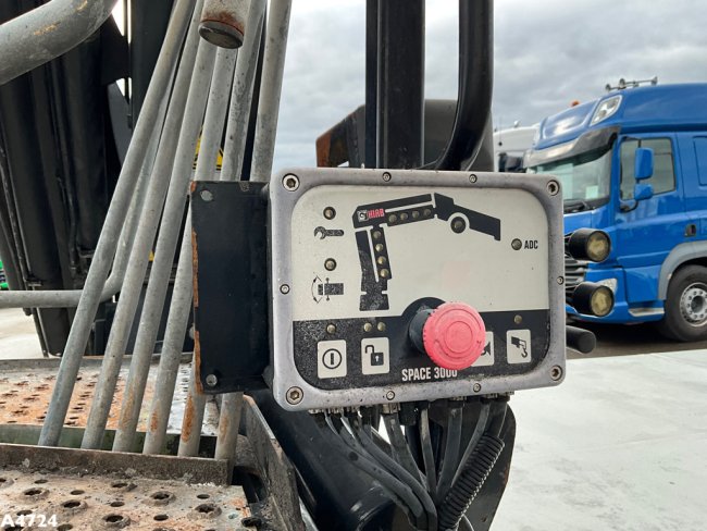 Laadplateau met Hiab 14 Tonmeter laadkraan   (7)