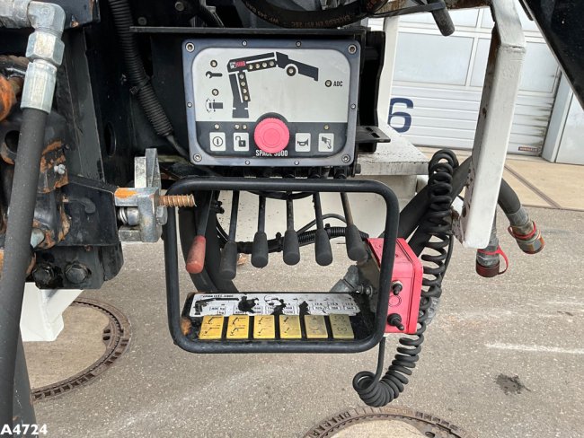 Laadplateau met Hiab 14 Tonmeter laadkraan   (9)