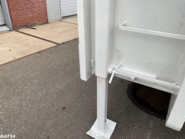 Laadplateau met Hiab 14 Tonmeter laadkraan   (12)