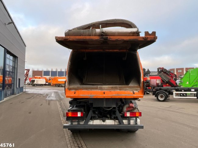 Mercedes-Benz  Actros 1829 4x4 Bucher Cityfant 60 Rechts en Links vegend (9)