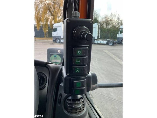 Mercedes-Benz  Actros 1829 4x4 Bucher Cityfant 60 Rechts en Links vegend (17)