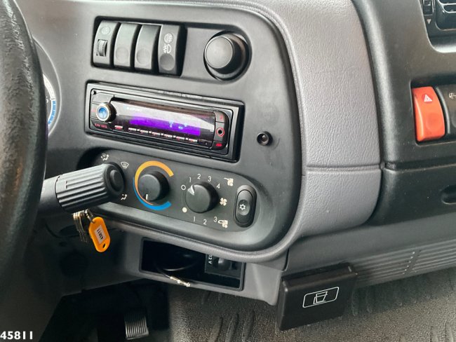 DAF  FA 45 CF 220 Klaas 34 meter Dachdeckerkran (16)